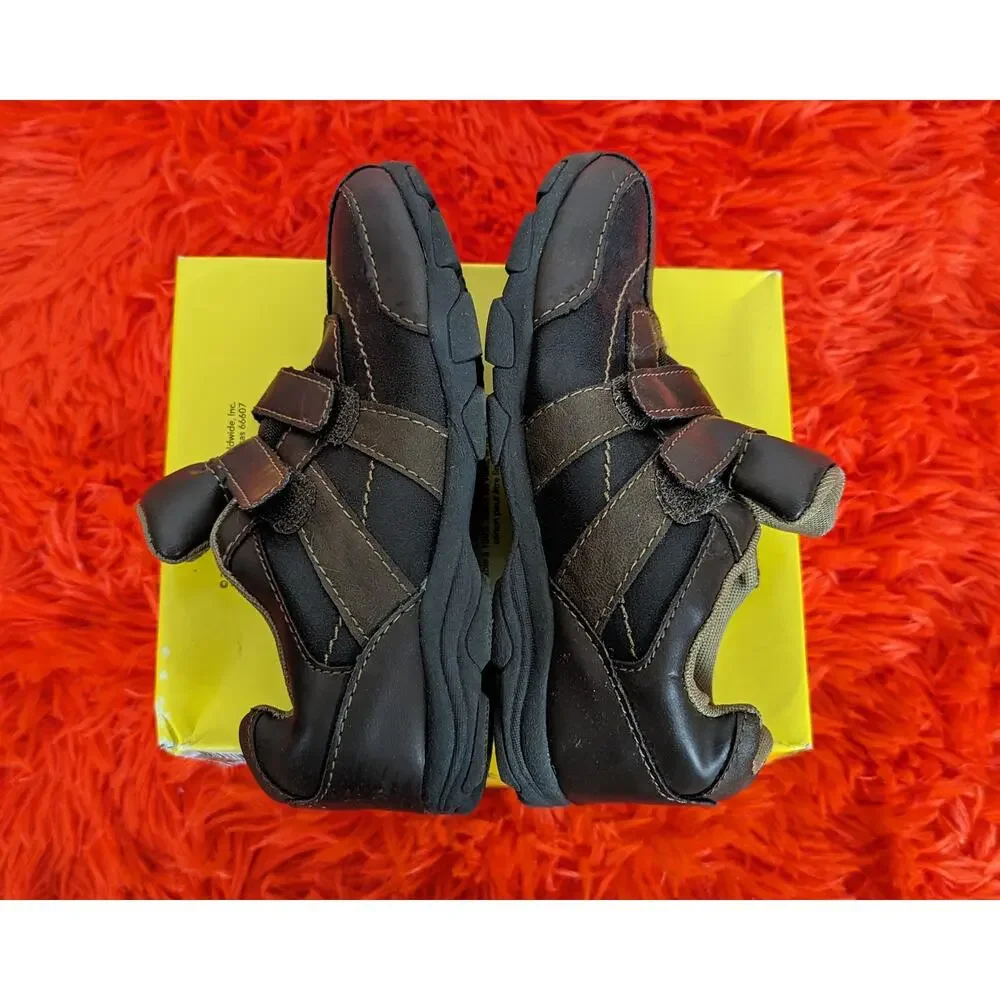 NWT Smart Fit Boys Aiden Brown Velcro Casual Fashion Sneakers 11.5